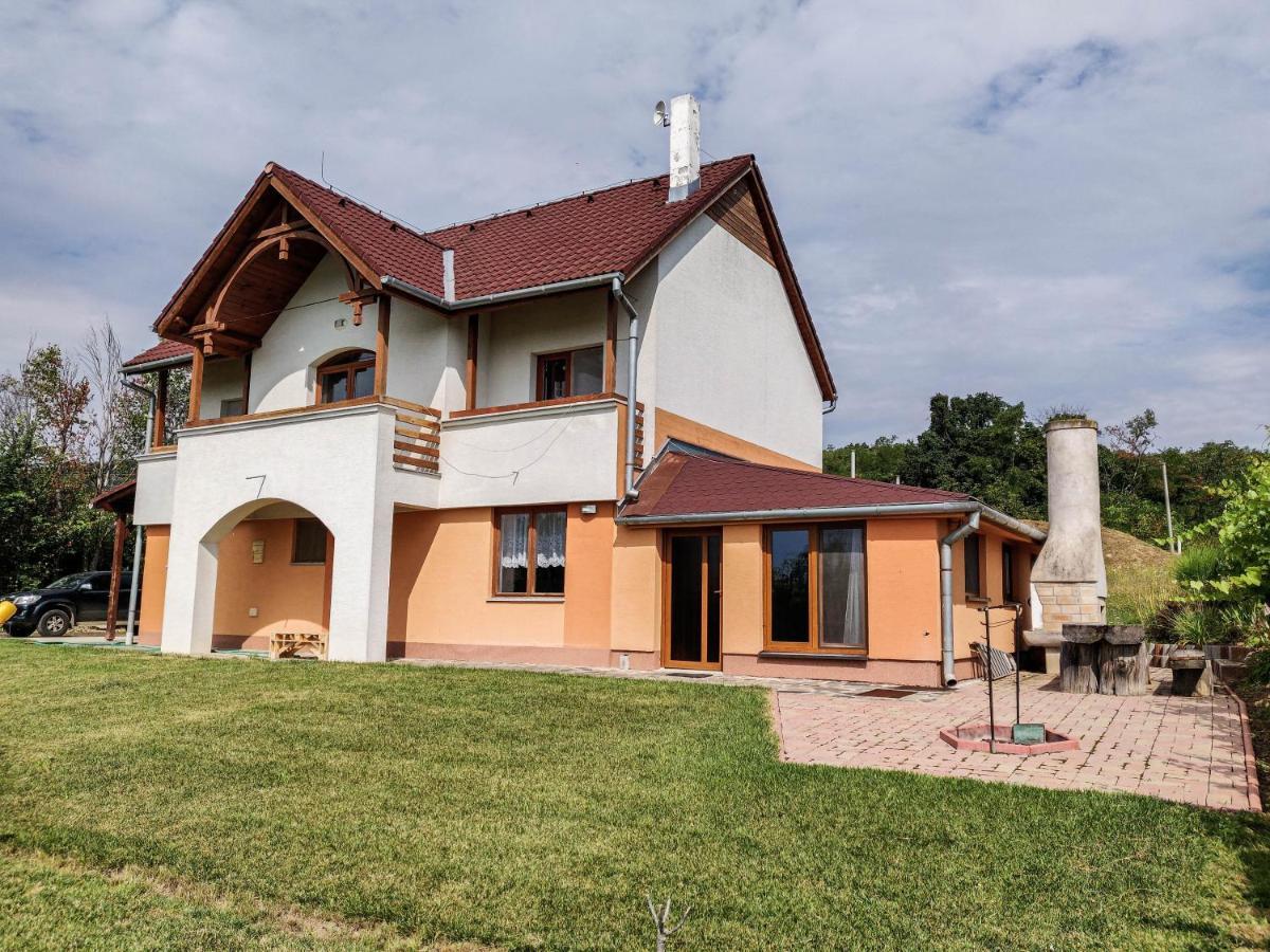 Villa Vinox Winery Vinica Exterior foto
